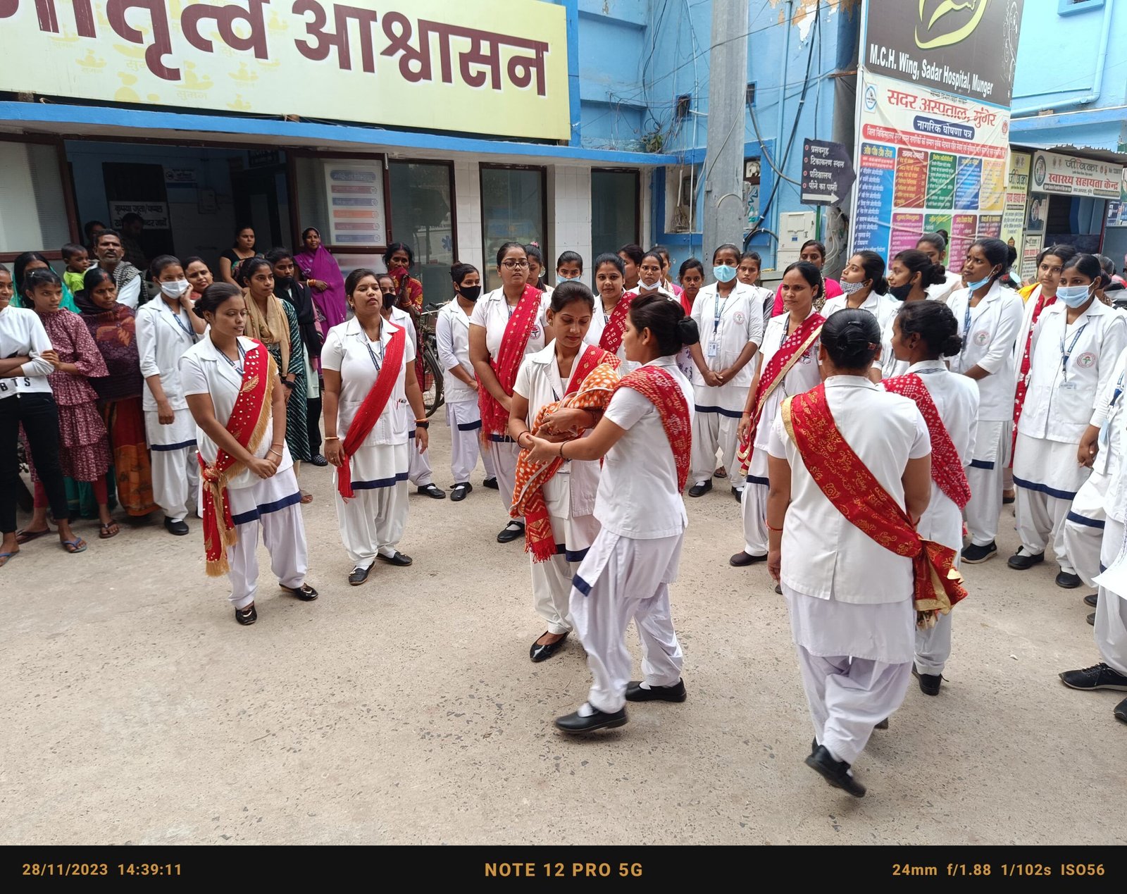 नवजात सप्ताह पर सदर अस्पताल में नुक्कड़ नाटक हुआ मंचन